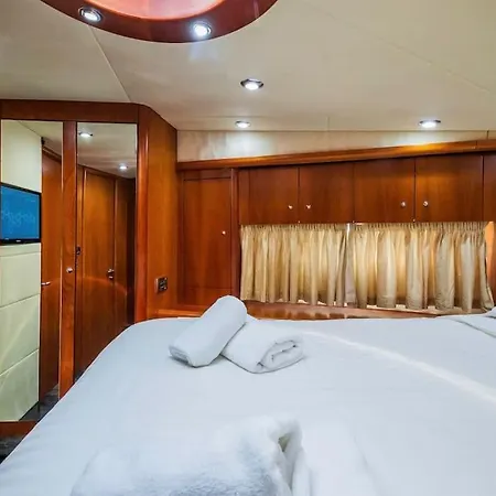 Glorious, We Deliver Your Dream! Botel Split
